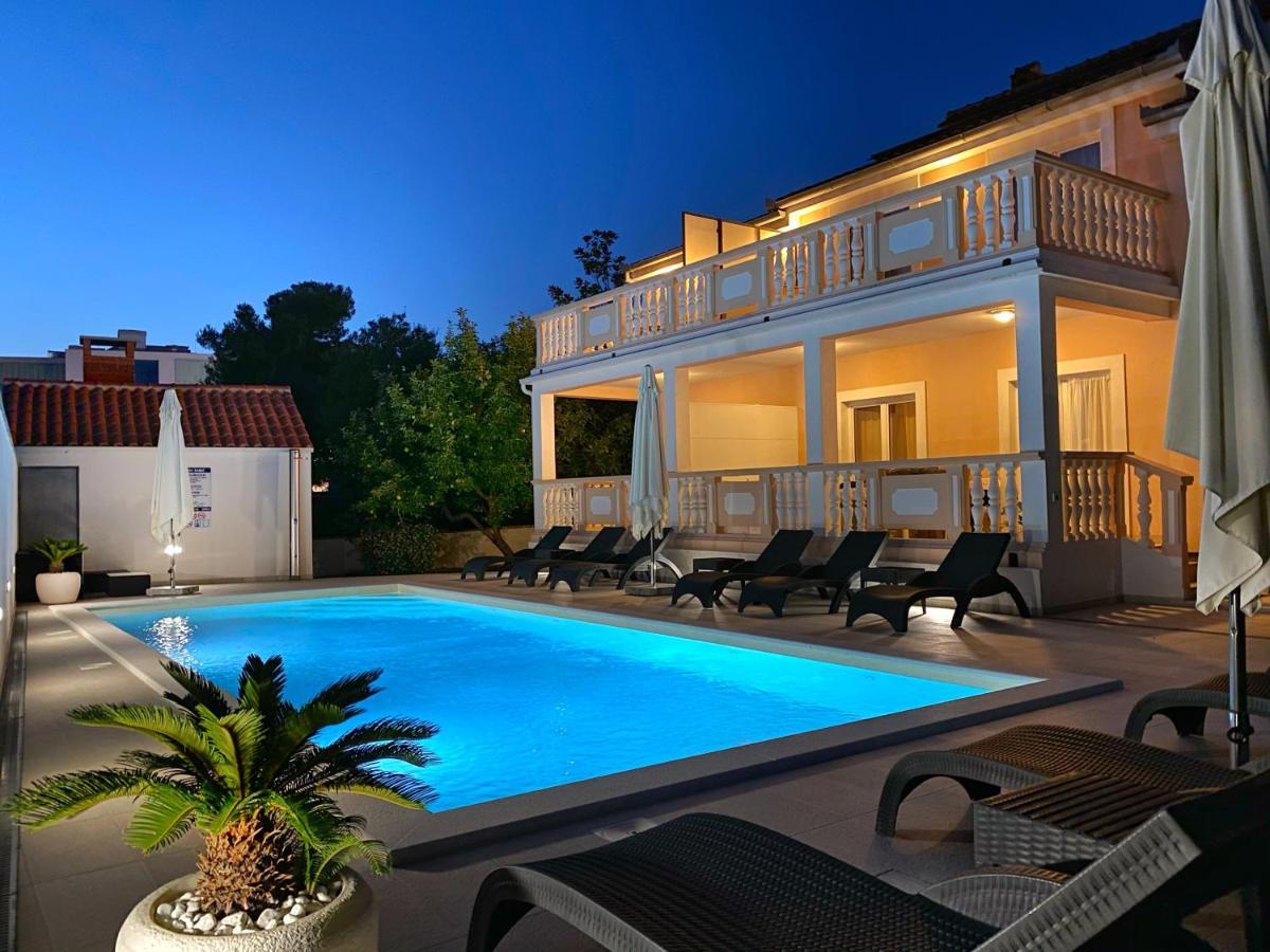 Apartments Saric Biograd Na Moru Exterior foto