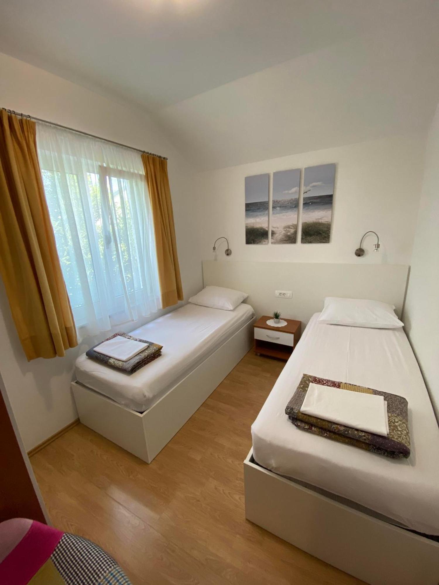Apartments Saric Biograd Na Moru Exterior foto